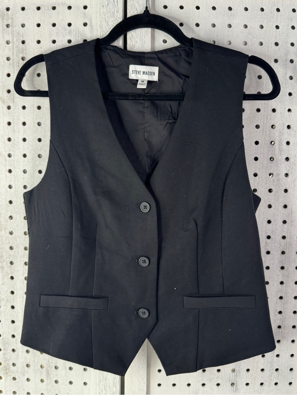 Steve Madden Black Tailored Vest Medium NWOT Button Front Office Chic Old Money - Picture 2 of 8
